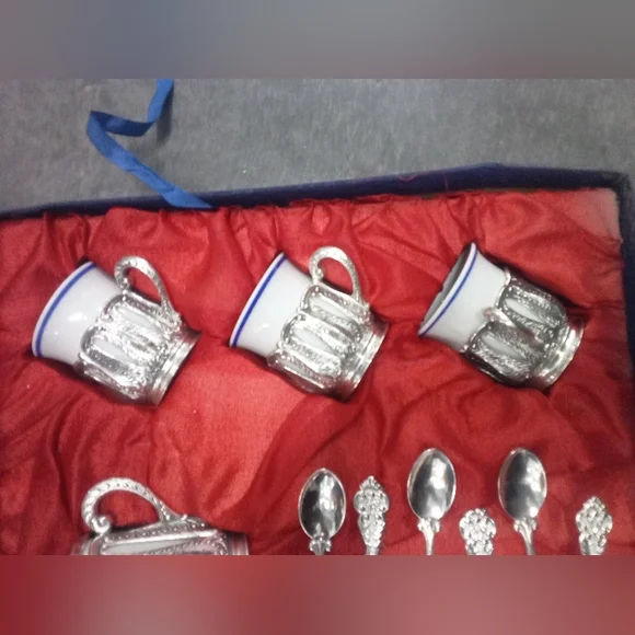 Brevetatto Italy Vintage Silver And Ceramic 19 Piece Tea Set - Picture 5 of 8